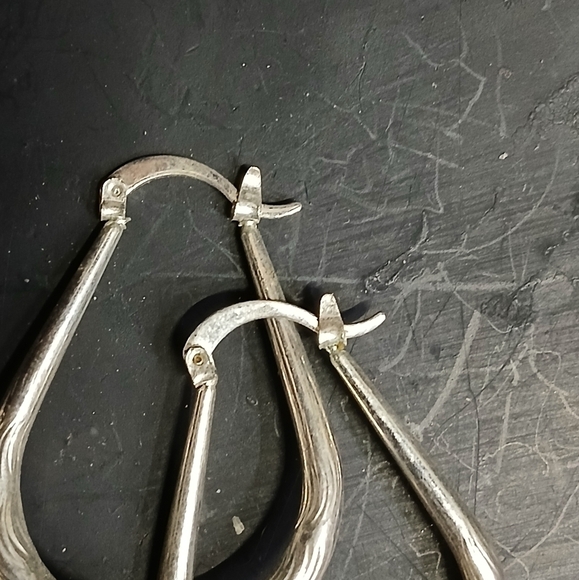 Silvertone teardrop hoop pierced earrings large - Picture 4 of 4